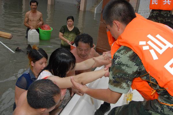 汕头水灾重灾孤村民兵救援已分队挺进