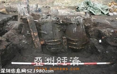 丹麦发现700年前厕所 内部排泄物仍可见(图)