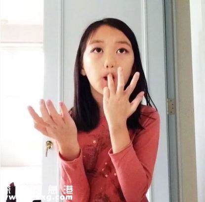 李亚鹏遭女儿朋友圈屏蔽：自拍走红 微博被关