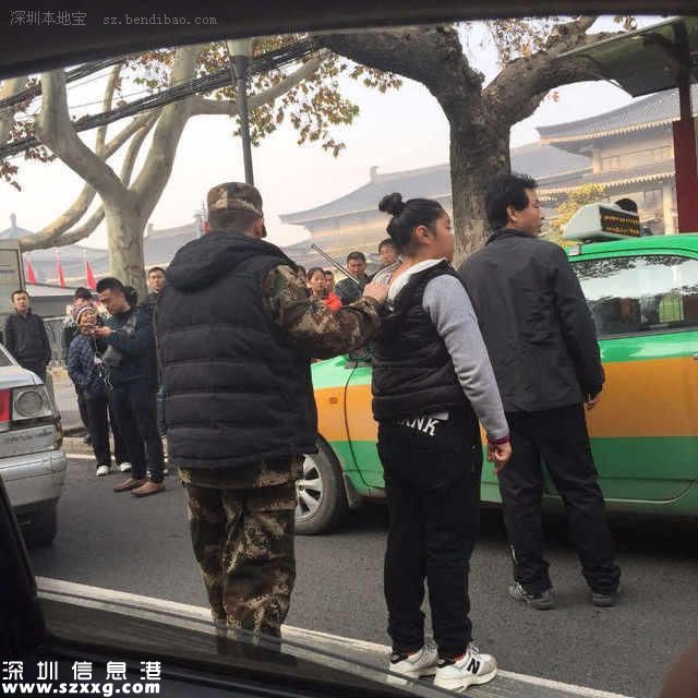 女贼被抓当场吓尿 真的被吓失禁了